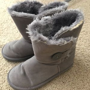 Uggs women size 6
